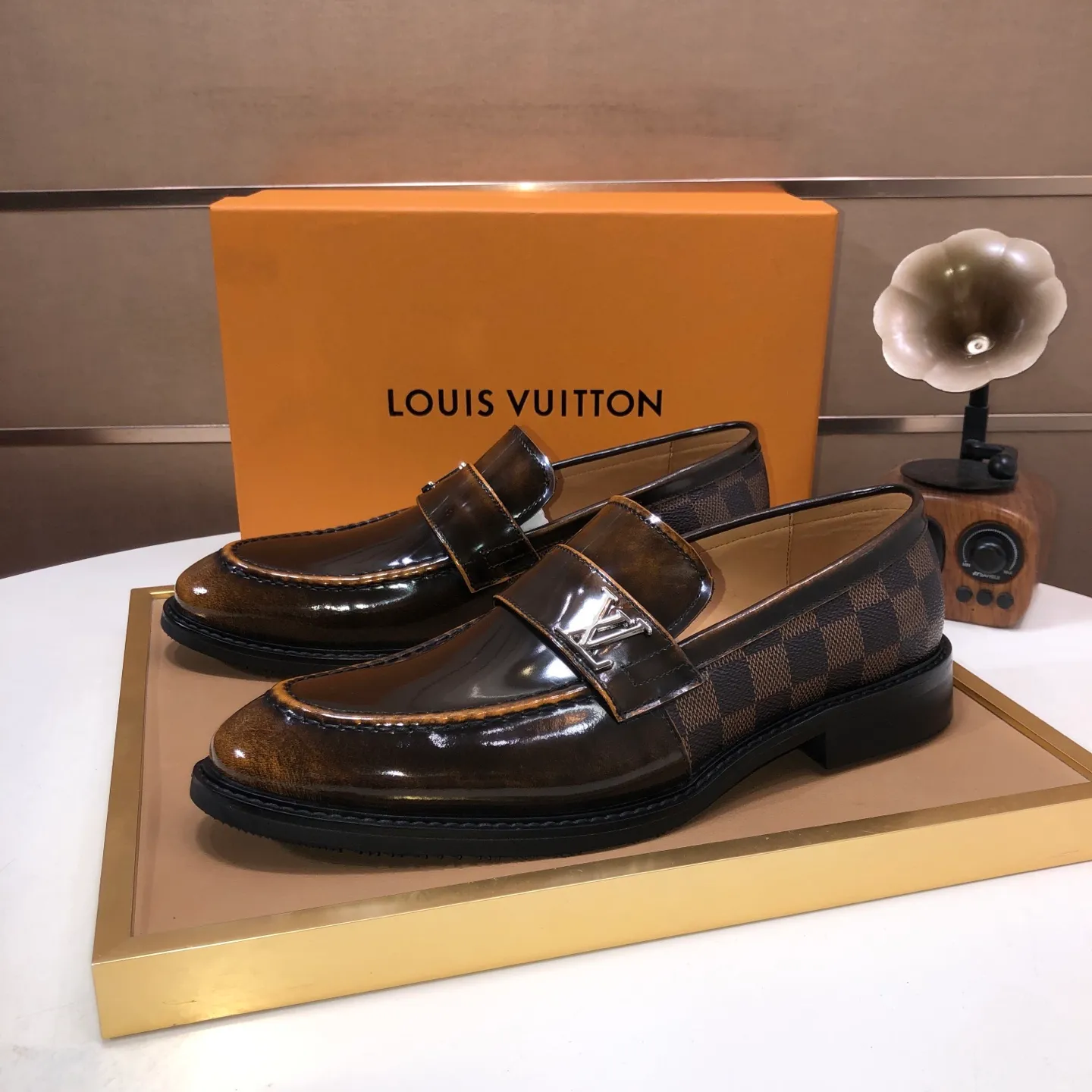 Men's shoes💰460💰【LOUIS VUITTON】(sheepskin lining) new cowhide LV formal shoes🎩🎩❗️🆘made one to one at the counter🎩original quality, imported cowhide upper➕full sheepskin lining➕original rubber outsole, {high quality visible}👣Size: 38-45 (45 custom-made)
